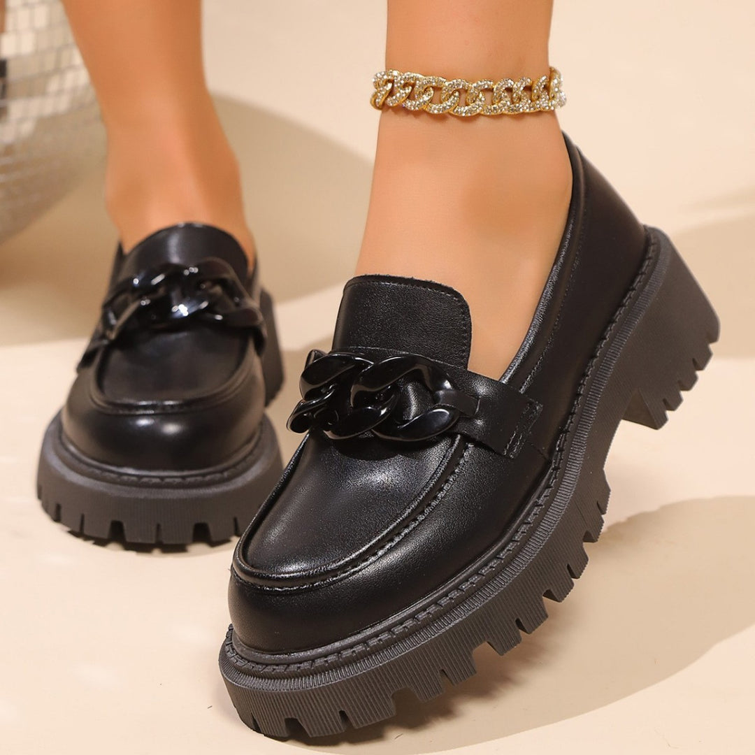 Damen Klobige Plateau‑Loafer mit grober Profilsohle und gepolstertem Schaft Drune