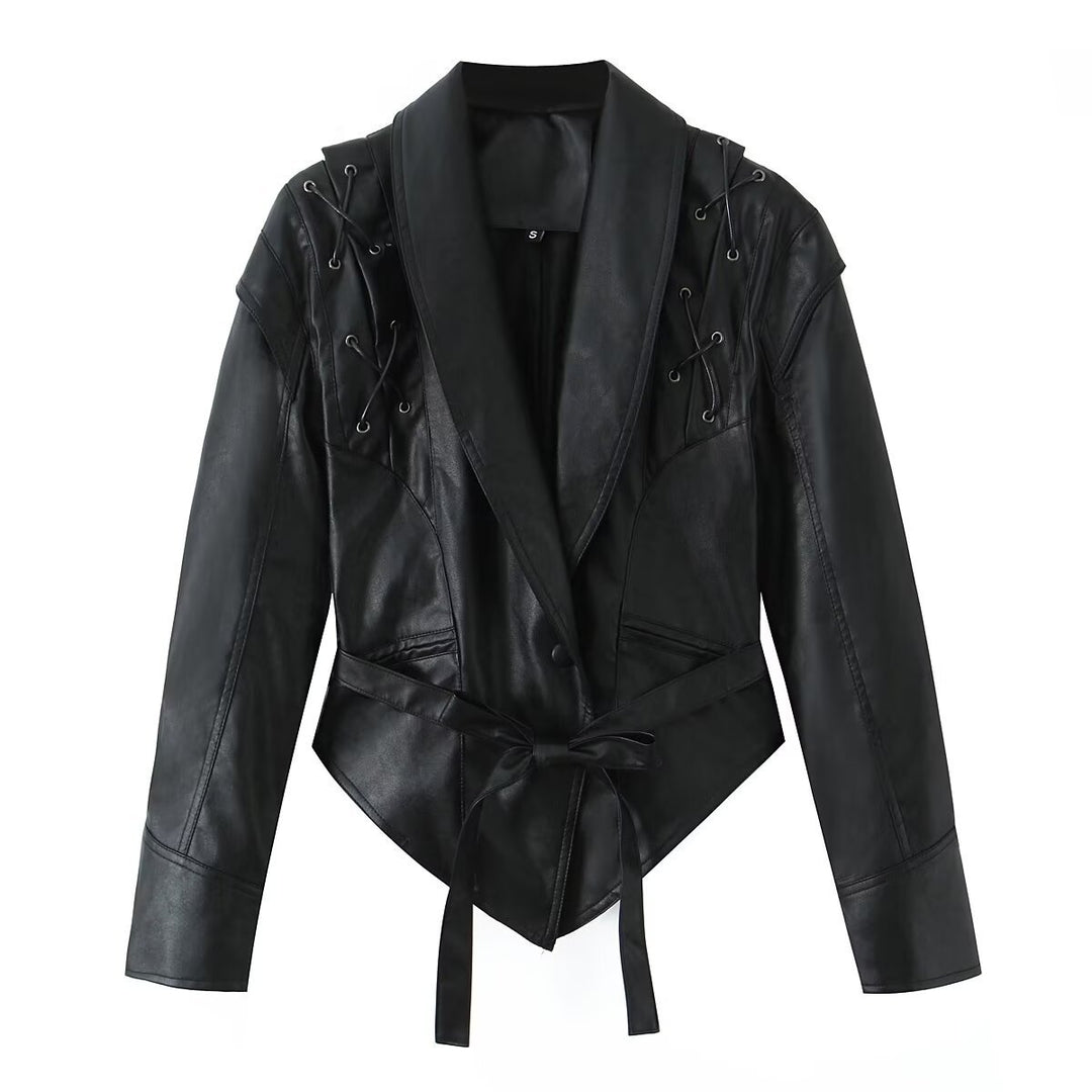 Damen taillierter Kunstlederblazer mit Schnürdetails an den Schultern und Bindegürtel Drune