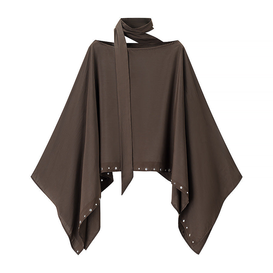 Damen nan fließender Capeponcho mit Schluppe, asymmetrischem Zipfelsaum und Ösenbesatz Drune
