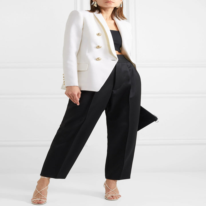Damen Taillierter Zweireihiger Blazer im Smoking-Tailoring mit Schalkragen und goldenen Zierrundknöpfen Drune