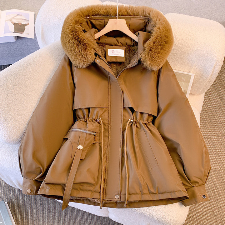 Damen nan kurzer Utility-Parka mit taillierendem Kordelzug, multifunktionalen Außentaschen und voluminöser Kapuzenblende Drune