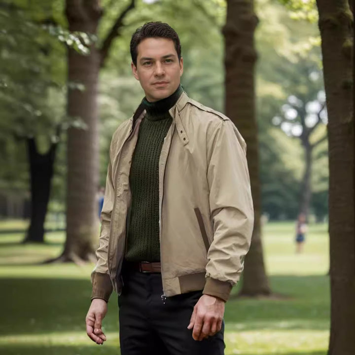 Herren leichte Übergangsjacke mit hochgeschlossenem Kragen und seitlichen Taschen Drune