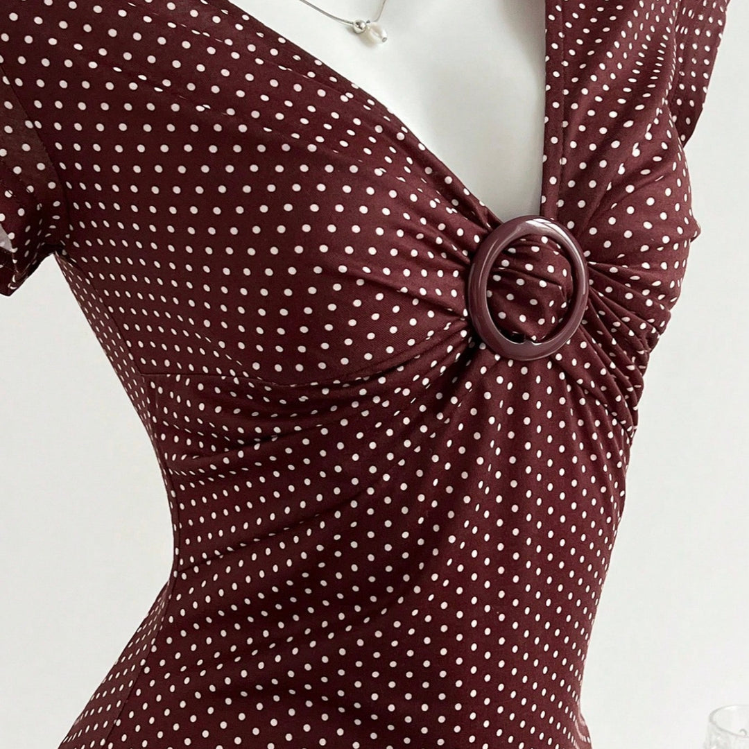 Damen Figurschmeichelndes Shirt mit dekorativem Ringdetail Drune