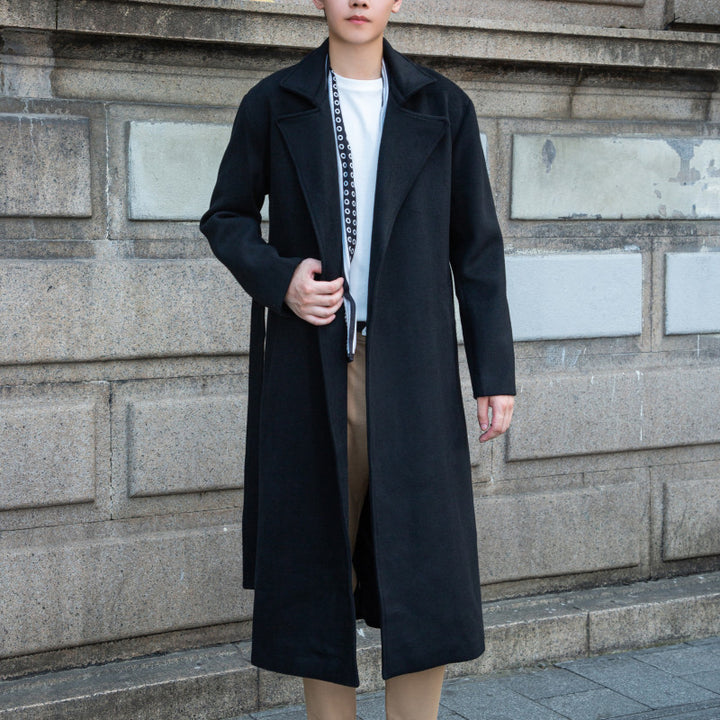 Herren Maxilanger Wollmix-Übermantel mit minimalistischer Silhouette und verdeckter Knopfleiste Drune