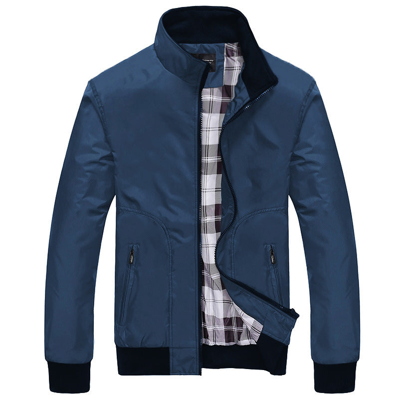 Herren Kurzblouson mit Stehkragen, kariertem Innenfutter und Reißverschlusstaschen Drune