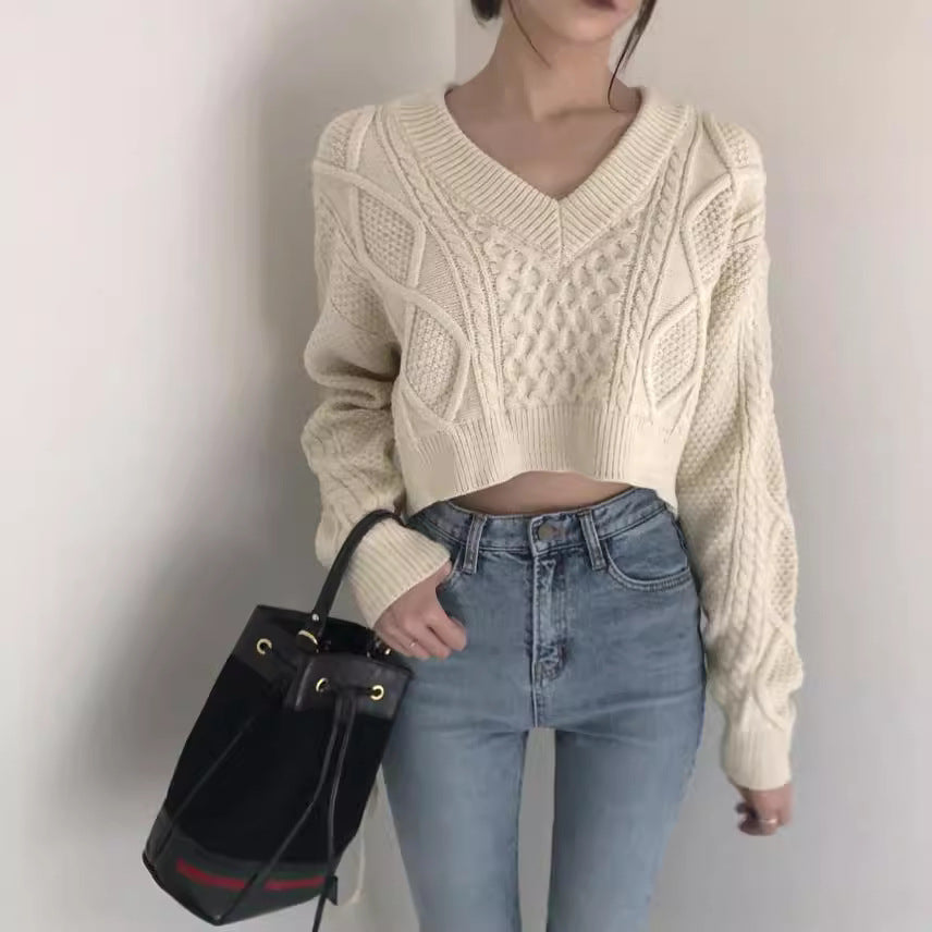 Damen Lange Strickjacke mit Taillengürtel und kunstvollem Zopfmuster Drune