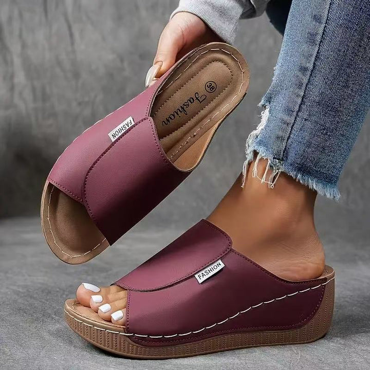 Damen nan anatomisch geformte Schlupf-Sandale mit ergonomischer Keilsohle und genähter Randnaht Drune