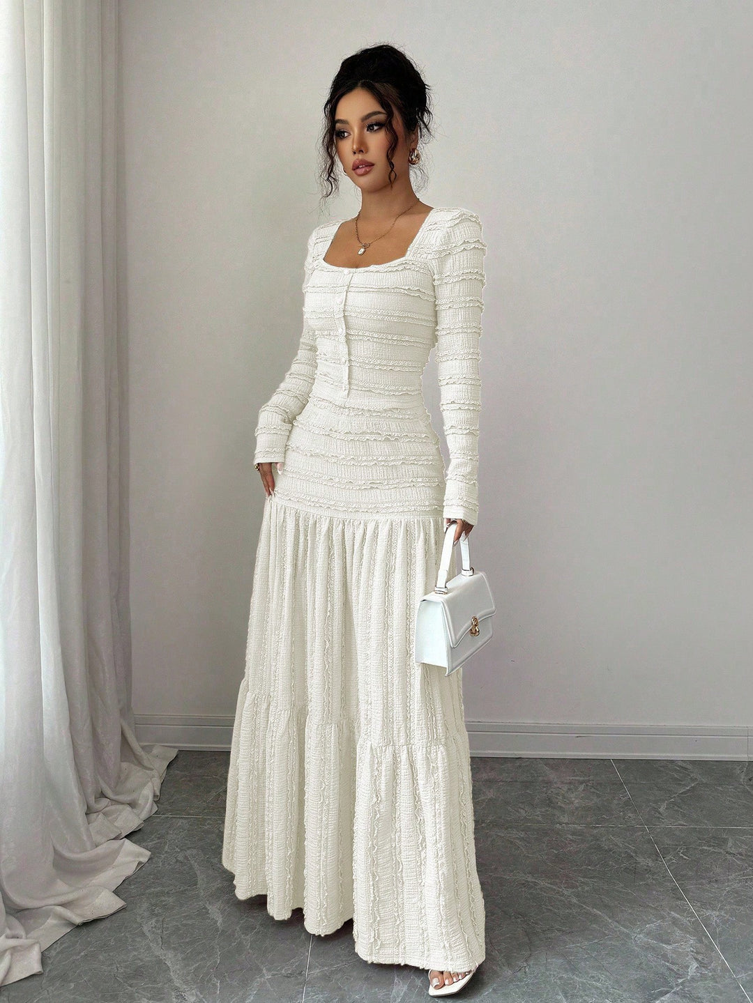 Damen Figurbetontes strukturiertes Maxikleid mit quadratischem Ausschnitt und Knopfleiste Drune