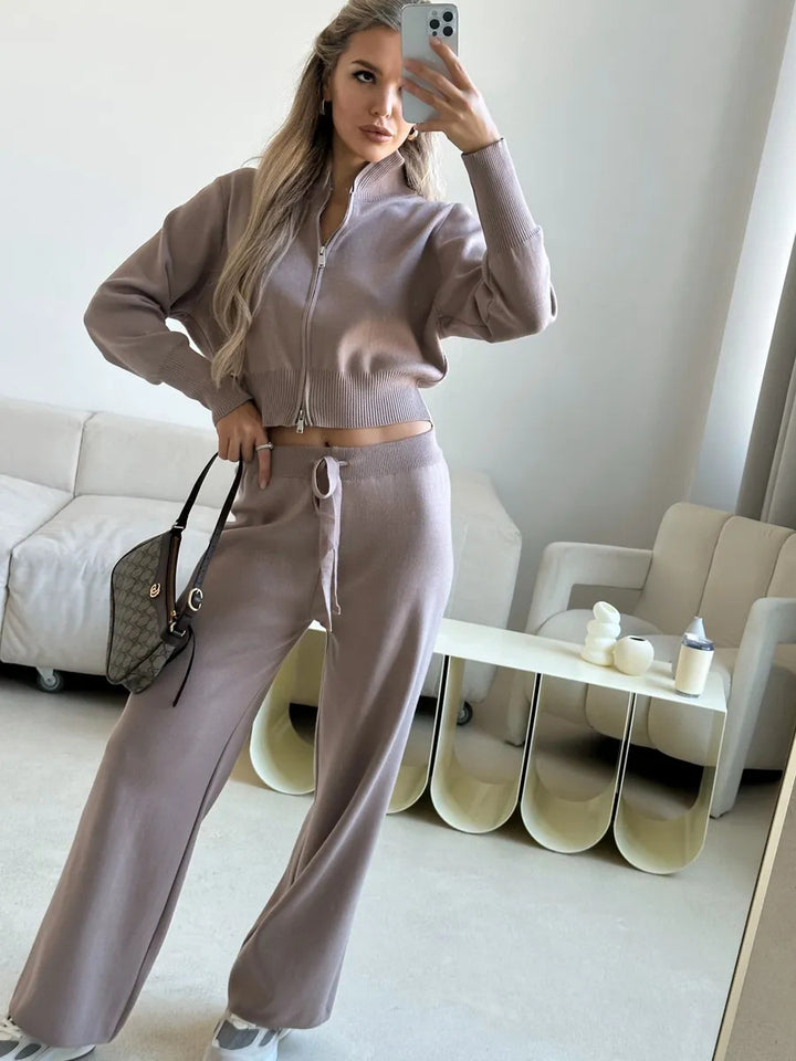 Damen gestricktes Lounge-Set mit kurzem Reißverschluss-Cardigan und weitem High-Waist-Jogginghose Drune