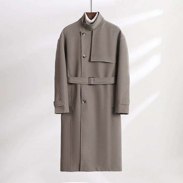 Herren Langgeschnittener Minimalistischer Trenchcoat mit Schalkragen und verstellbaren Ärmelriemen Drune
