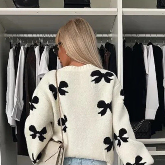 Damen Strickjacke mit dekorativen Schleifen und glänzenden Akzenten Drune