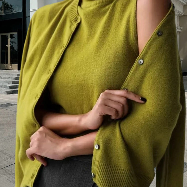 Damen Strickoberteil mit eleganter Knopfleiste und modernen Details Drune