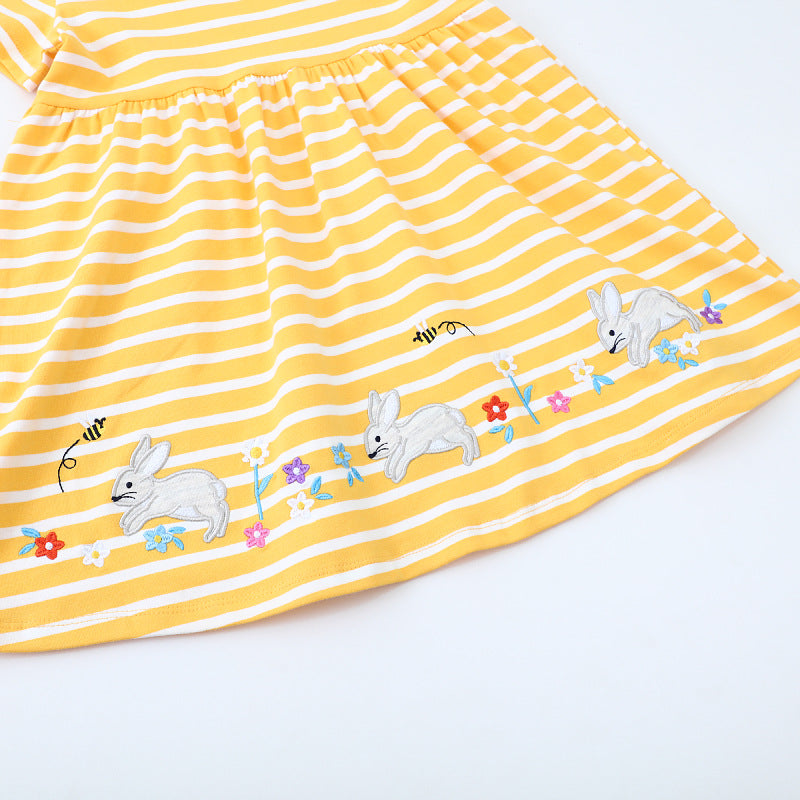 Mädchen Freizeitkleid mit gestreiftem Design und zauberhaften Hasen-Applikationen Drune