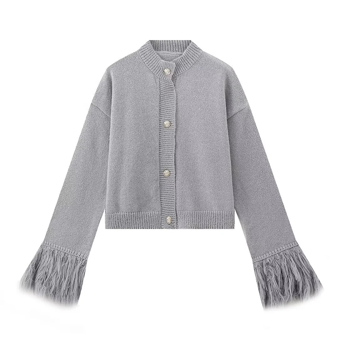 Damen 300+ Cropped Strickjacke mit Fransenärmeln und Perlenknopfleiste Drune