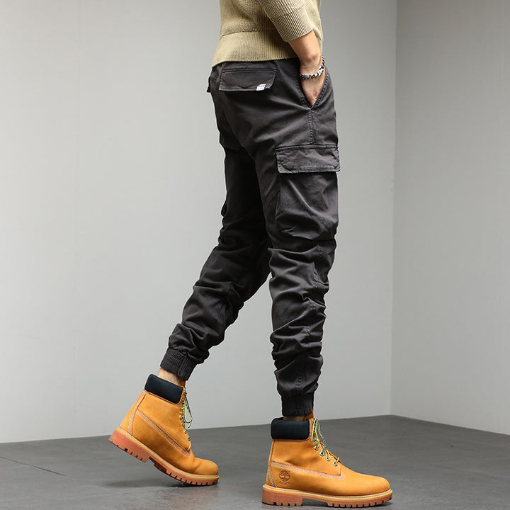 Herren Robuste Cargo-Jogginghose im Utility-Style mit Tunnelzugbund, aufgesetzten Klappentaschen und Kniepaneelen Drune