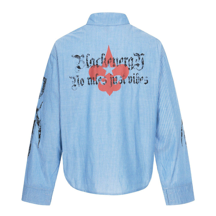 Unisex Oversize-Hemdjacke mit aufgesetzten Brusttaschen und dekorativen Printdetails Drune