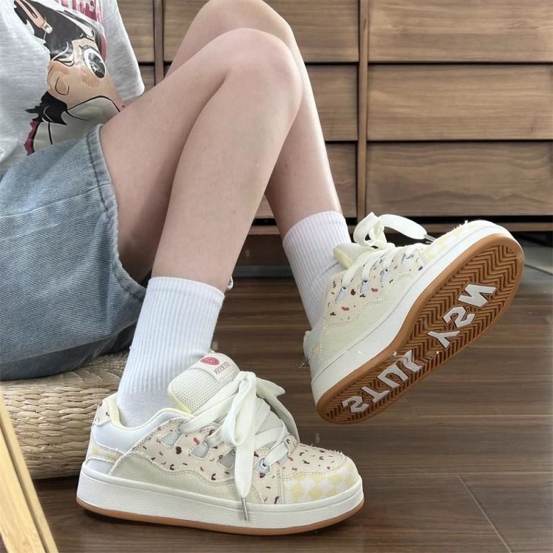 Damen Sneaker mit floralem Design und extra dicker Sohle Drune