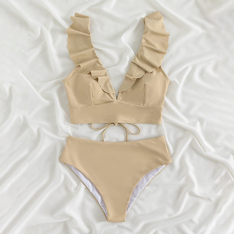 Damen Oberteil mit Rüschen und hohen Bikinihosen Drune