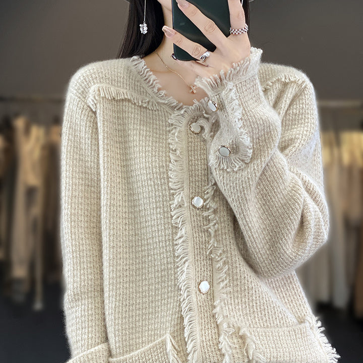 Damen Strickcardigan mit Fransenblende, Perlmuttknopfleiste und aufgesetzten Taschen Drune
