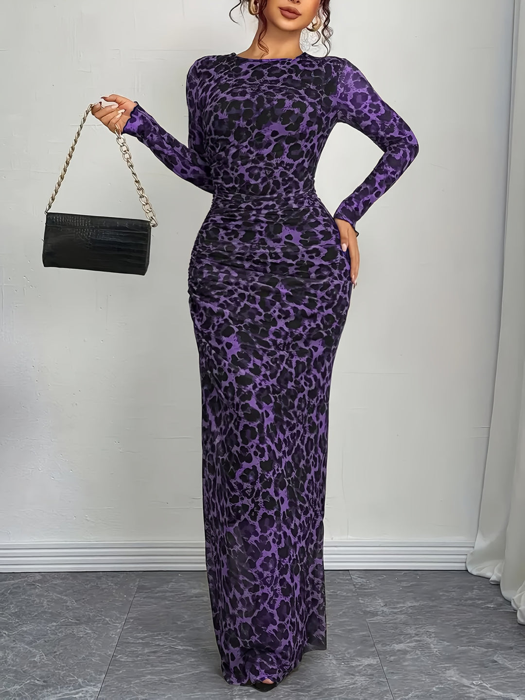 Damen Maxikleid mit Leo-Muster und figurformendem Schnitt Drune