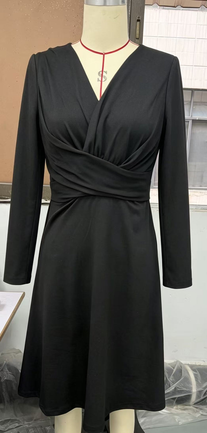 Damen Wickel-Midikleid mit V-Ausschnitt und taillierter Drapierung Drune