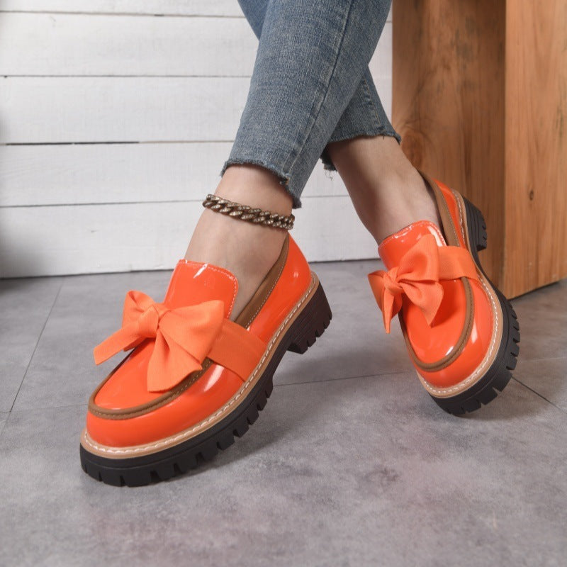 Damen nan Lack-Loafer mit großer Zierschleife und profilierter Gummisohle Drune