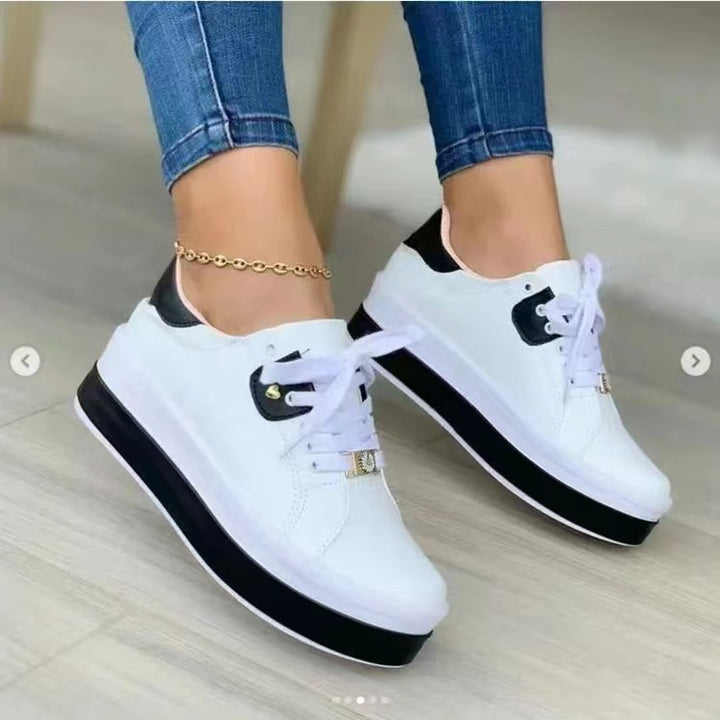Damen Plateausneaker mit stilvollen Akzenten Drune