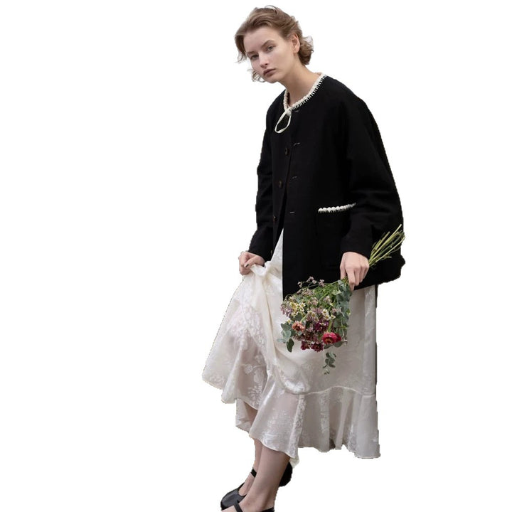 Damen Boxy-Kurzjacke mit dekorativer Zierborte und aufgesetzten Taschen Drune