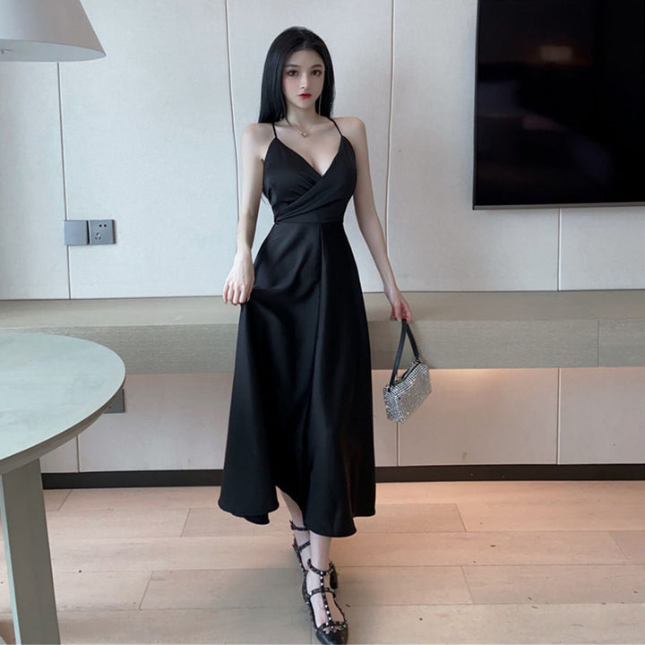 Drune | Stylisches Träger-Midi-Kleid