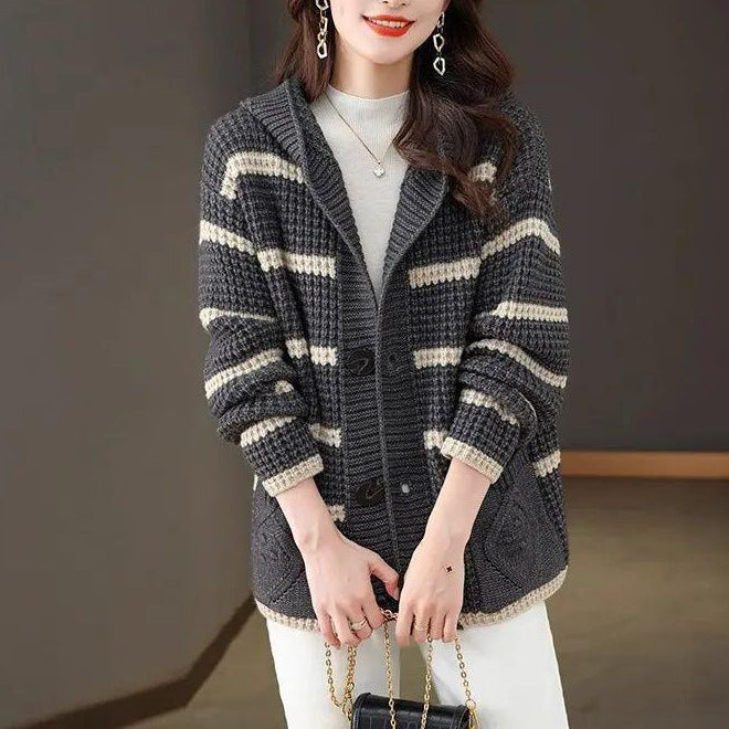 Damen Strickjacke mit Kapuze und dekorativem Karomuster Drune