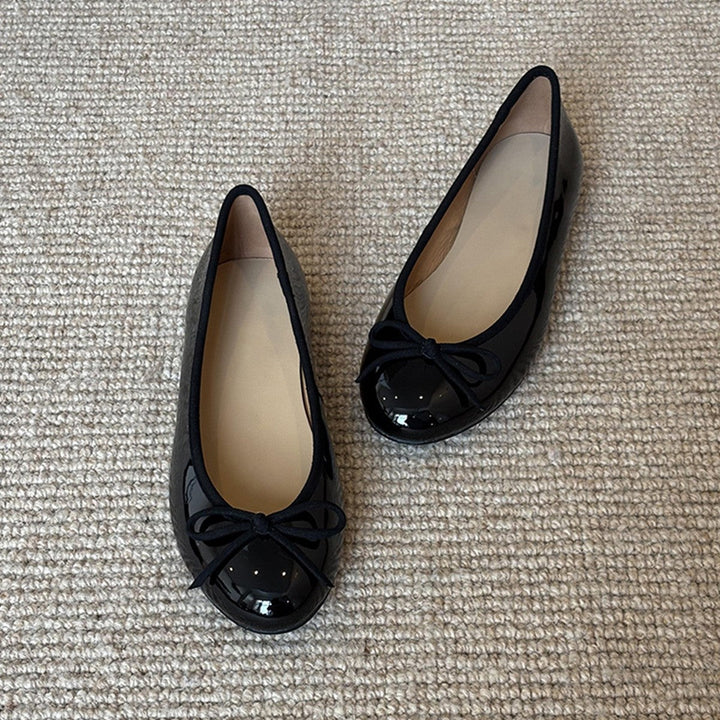 Damen Ballerinas aus glänzendem Leder mit verspieltem Schleifendetail Drune
