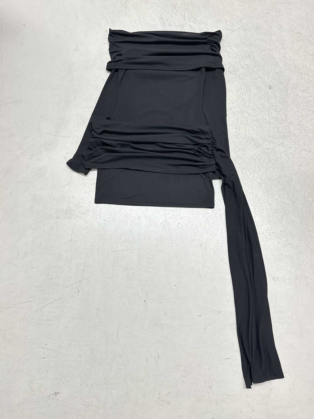 Damen Wickeloberteil mit raffinierten Rüschendetails und fließendem Stoff Drune