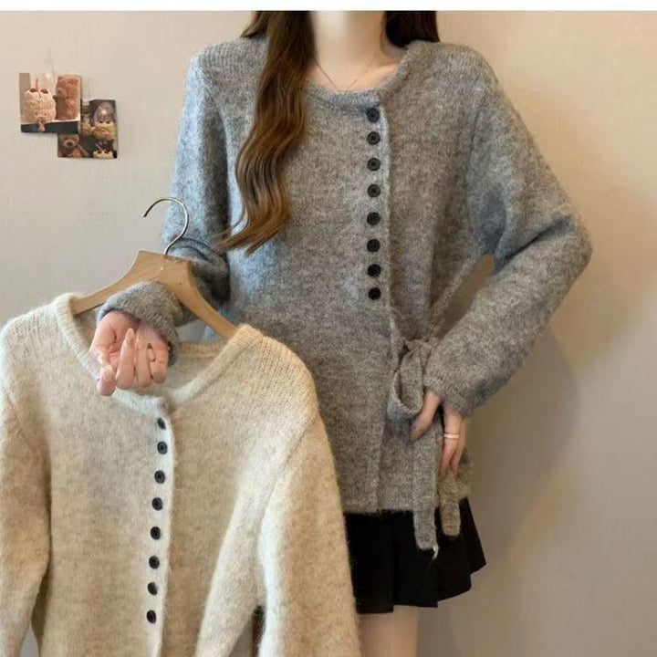 Damen Strickjacke mit seitlichem Bindeband und Knopfdetails Drune