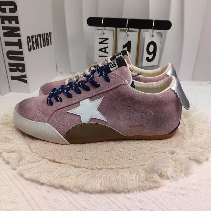 Damen Sneakers mit weichem Wildleder und modischen Details Drune