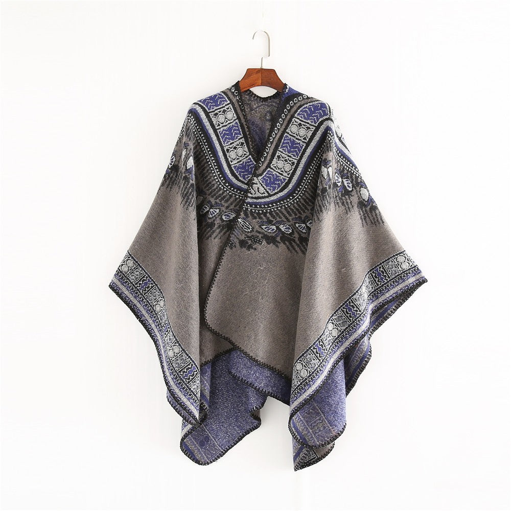 Damen Oversize-Poncho im Ethno-Jacquard mit V-Ausschnitt und strukturiertem Saum Drune
