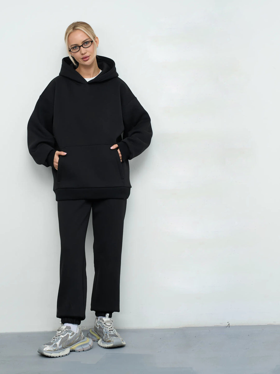 Damen lässiges Kapuzen-Sweatset aus schwerer Baumwollfleece mit Kängurutasche und gerader Jogginghose Drune