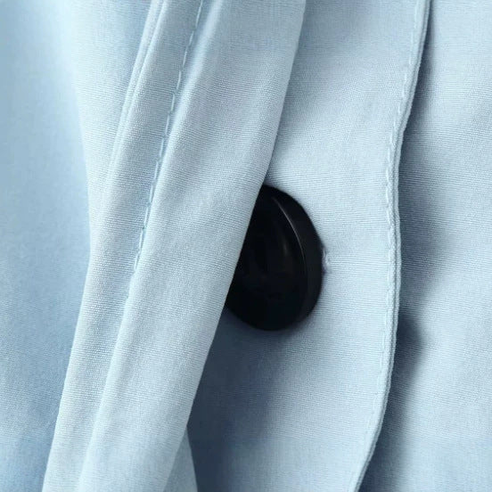 Damen Leichter knielanger Trenchcoat im Clean‑Look mit Bindegürtel und verdeckter Knopfleiste Drune