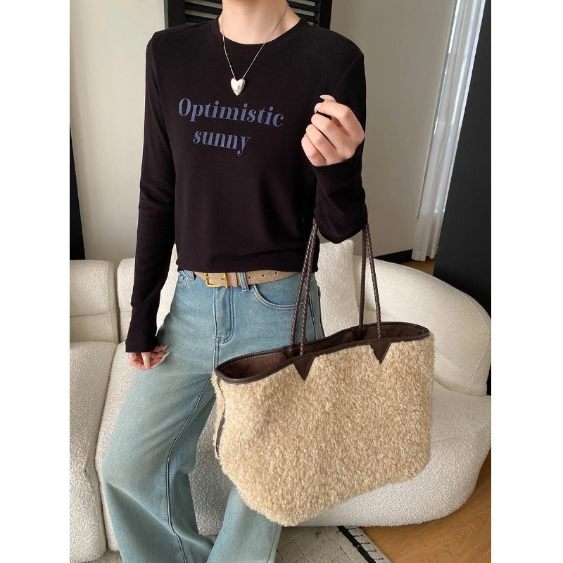 Damen Langarmshirt mit kreativem Schriftzug und figurbetontem Schnitt Drune