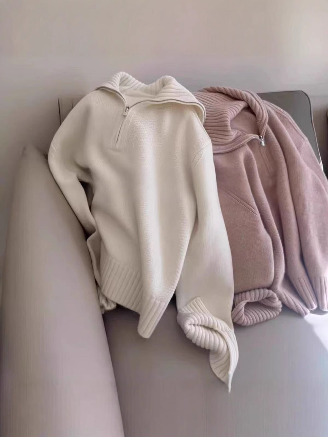 Damen Oversize Feinstrickpullover mit halbem Reißverschluss und weitem Rollkragen Drune