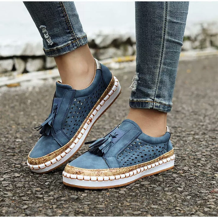 Damen lässige Slip-On Loafer mit Quaste perforiertem Obermaterial und Korkdetails Drune