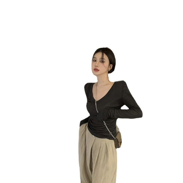 Damen Langarmshirt mit V-Ausschnitt und figurschmeichelnder Passform Drune