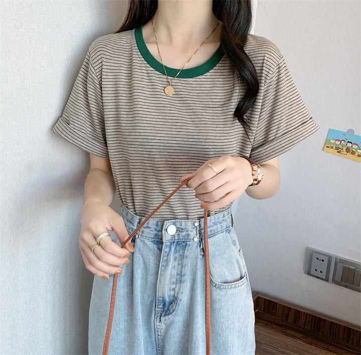Damen gestreiftes T-Shirt mit kontrastierendem Rundhalsausschnitt und bequemem Schnitt