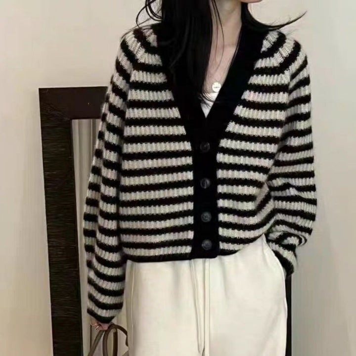 Damen gestreifter Strickcardigan Drune