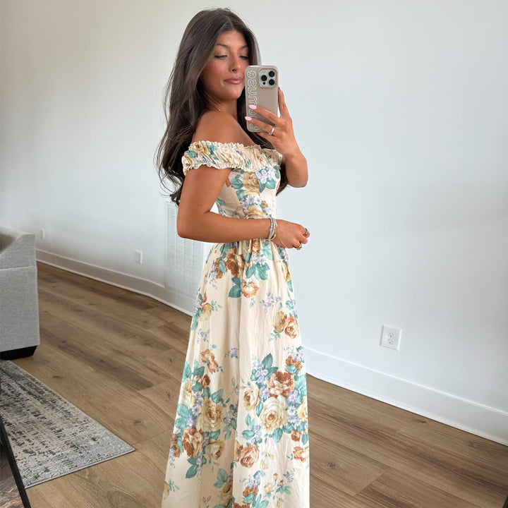 Damen Off-Shoulder Maxikleid mit floralen Akzenten und gerafftem Oberteil Drune