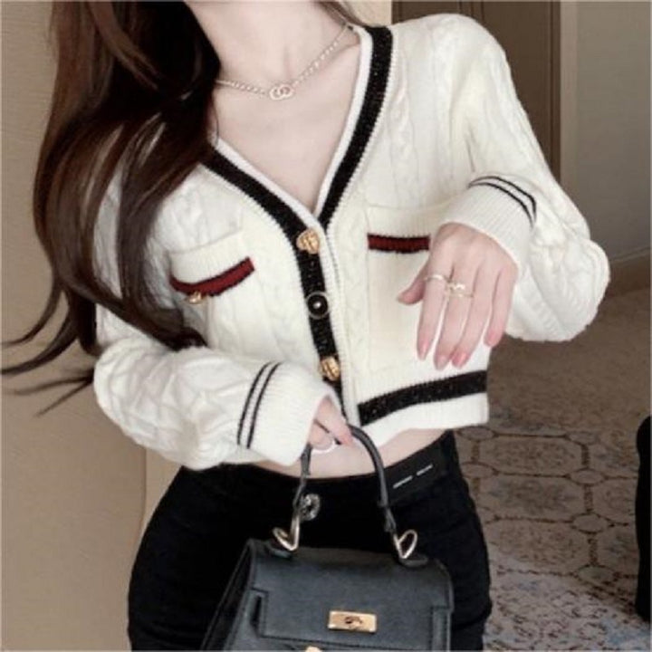 Damen Strickjacke mit Zopfmuster und kontrastierenden Taschen Drune