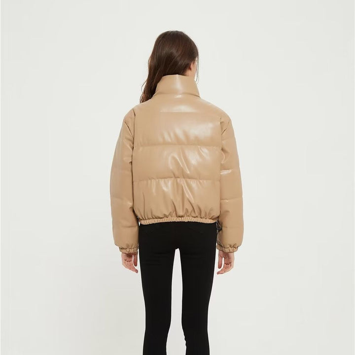 Damen nan kurzes gesteppte Kunstleder-Pufferjacke mit hohem Stehkragen, Druckknopfleiste und Kordelzugsaum Drune