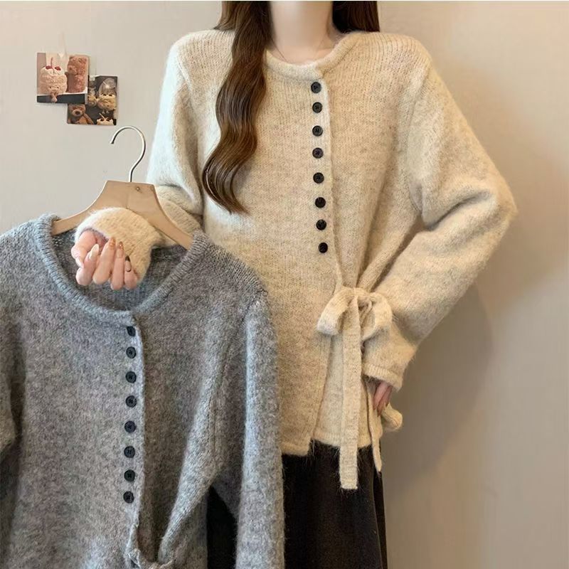 Damen Strickjacke mit seitlichem Bindeband und Knopfdetails Drune