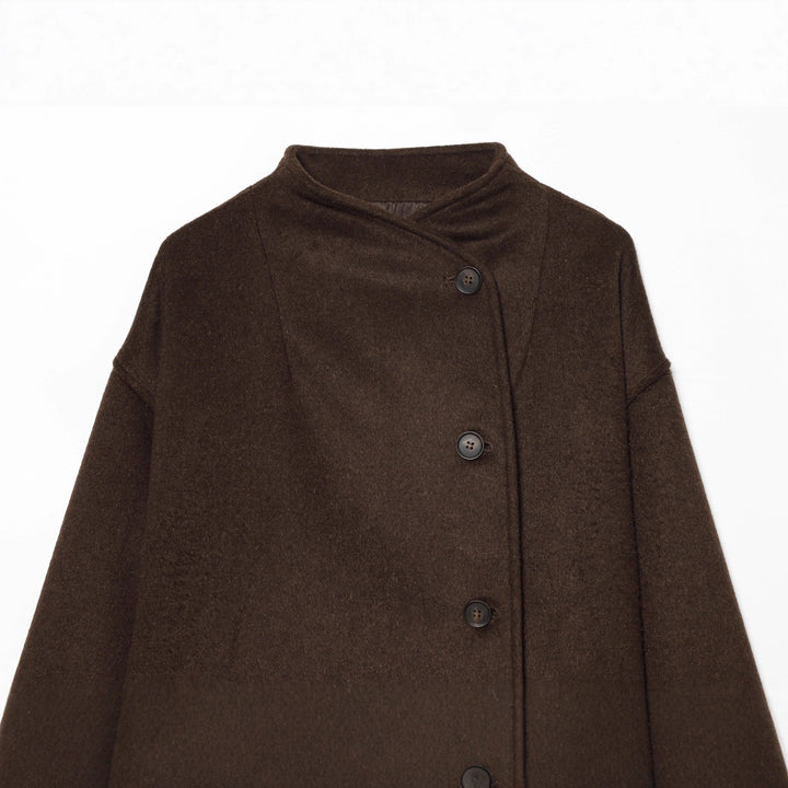 Damen nan kurzes Wollcape mit asymmetrischer Knopfleiste Drune