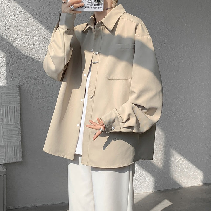 Unisex Oversize Hemdjacke im minimalistischen Utility-Look mit Brusttasche und verdeckter Knopfleiste Drune