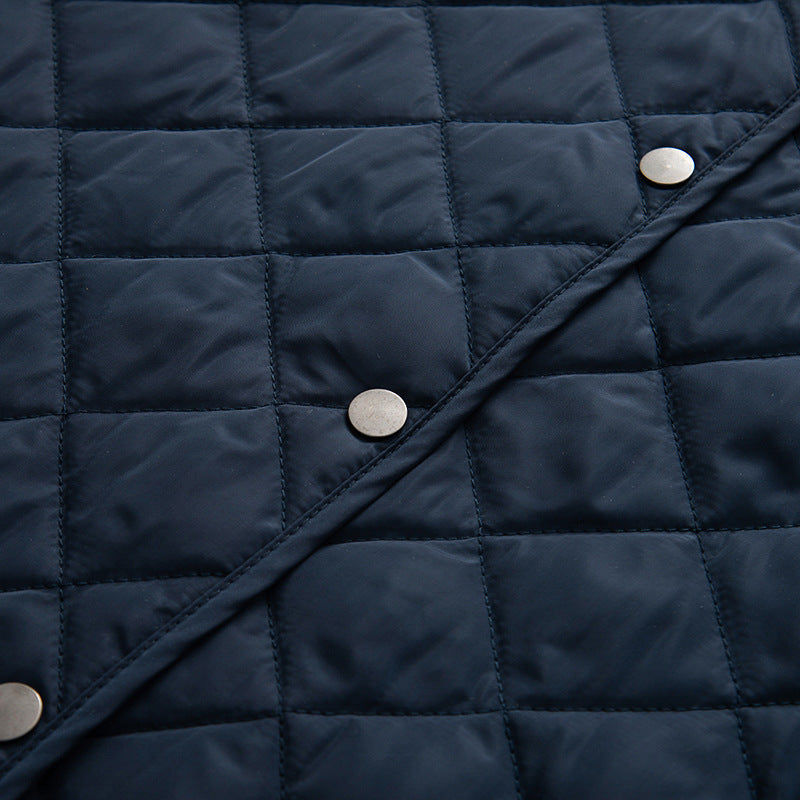 Damen Steppjacke aus weichem Material mit kontrastierendem Kragen und praktischen Taschen Drune